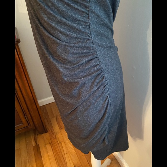 Scarlett Brand Dark Gray V-Neck Midi Dress Size Large - Picture 3 of 9